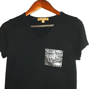 🧨3/$15 Ellen Tracy V neck pocket T shirt short sleeves, black,silver size S